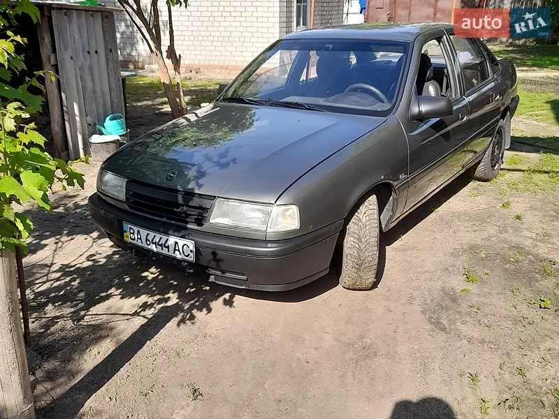 Opel Vectra 1989 VIN W0L000087K1102097 фото оголошення 21 з 48