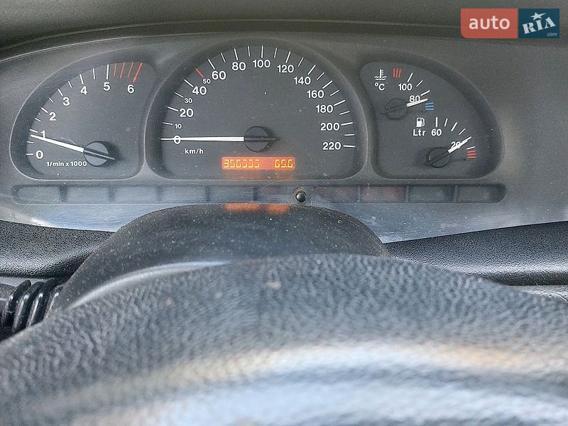 Ліфтбек Opel Vectra 2000 в Немирові