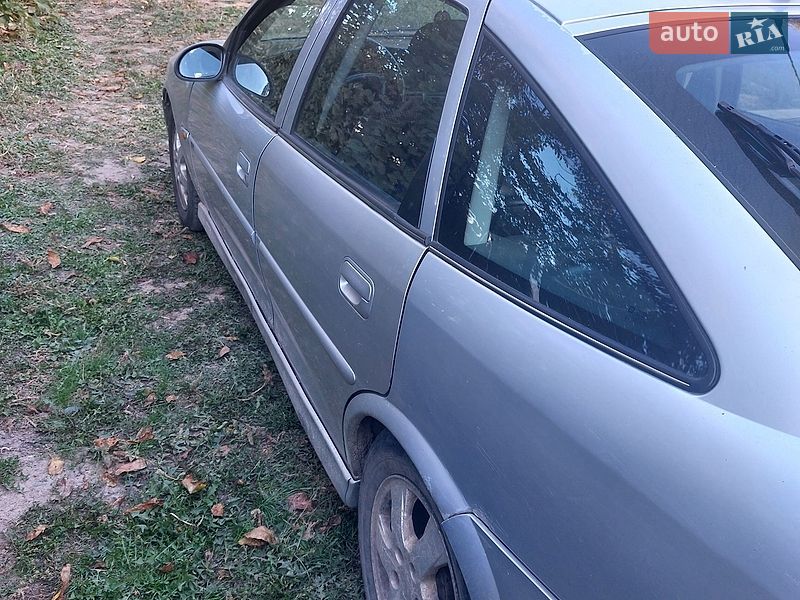 Ліфтбек Opel Vectra 2000 в Немирові