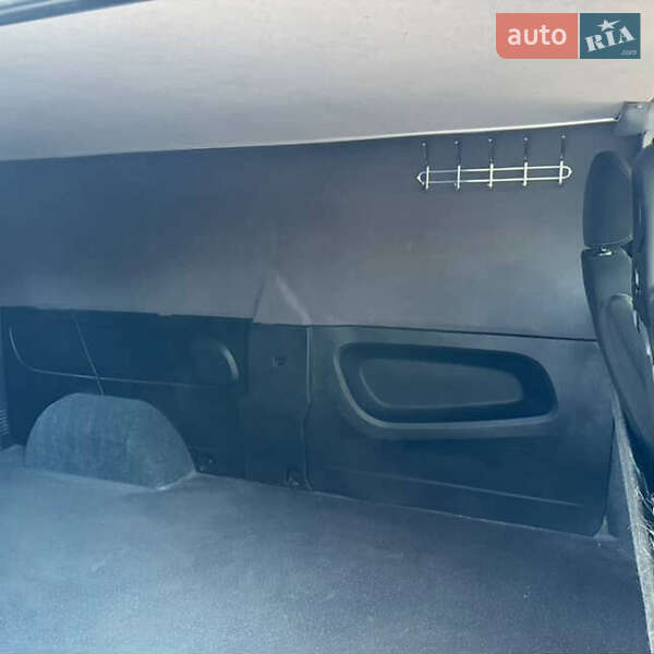 Мікроавтобус Opel Vivaro-e 2019 в Одесі