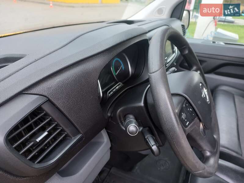 Грузовой фургон Opel Vivaro-e 2021 в Дубно