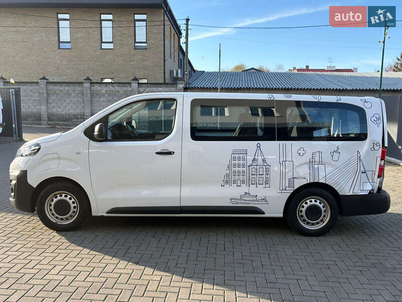 Минивэн Opel Vivaro-e 2023 в Ровно