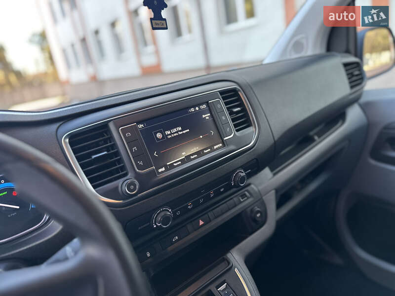 Микроавтобус грузовой (до 3,5т) Opel Vivaro-e 2021 в Львове фото 14 Микроавтобус грузовой (до 3,5т) Opel Vivaro-e 2021 в Львове