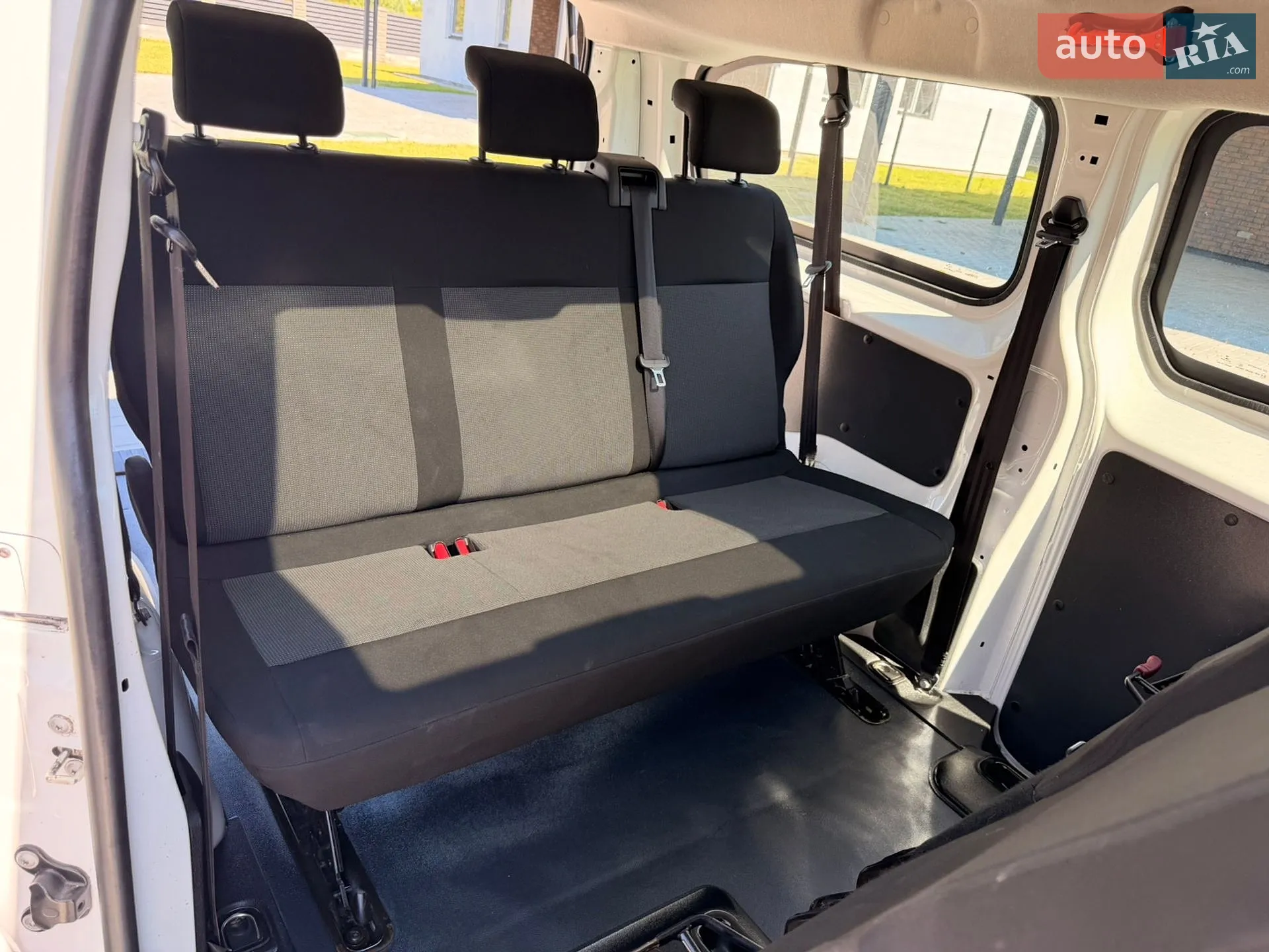 2021 Opel Vivaro - мініатюра 18