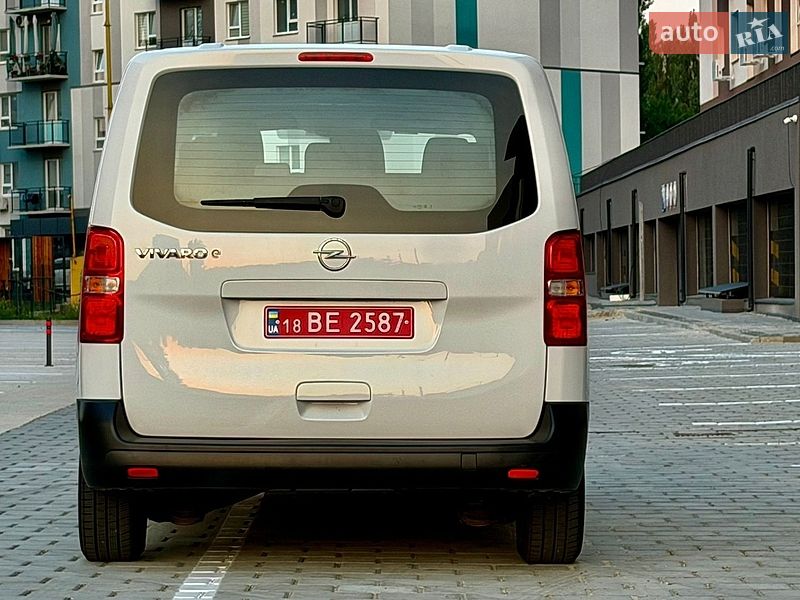Минивэн Opel Vivaro-e 2023 в Ровно