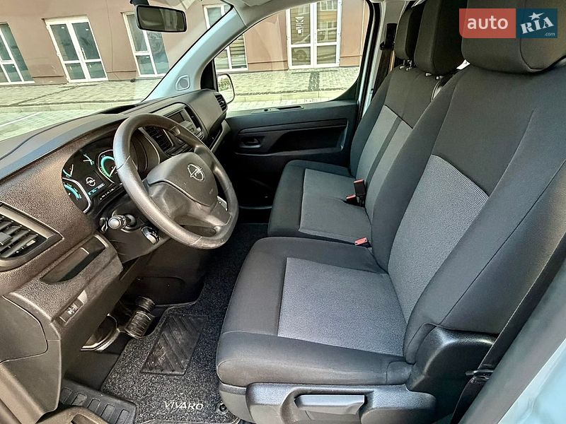 Минивэн Opel Vivaro-e 2023 в Ровно