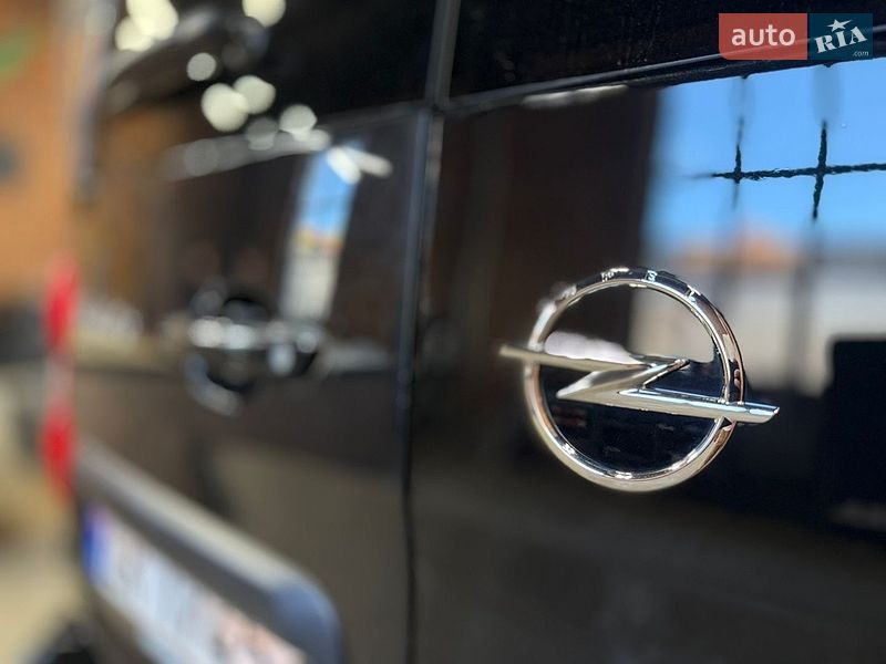 Вантажний фургон Opel Vivaro-e 2021 в Житомирі