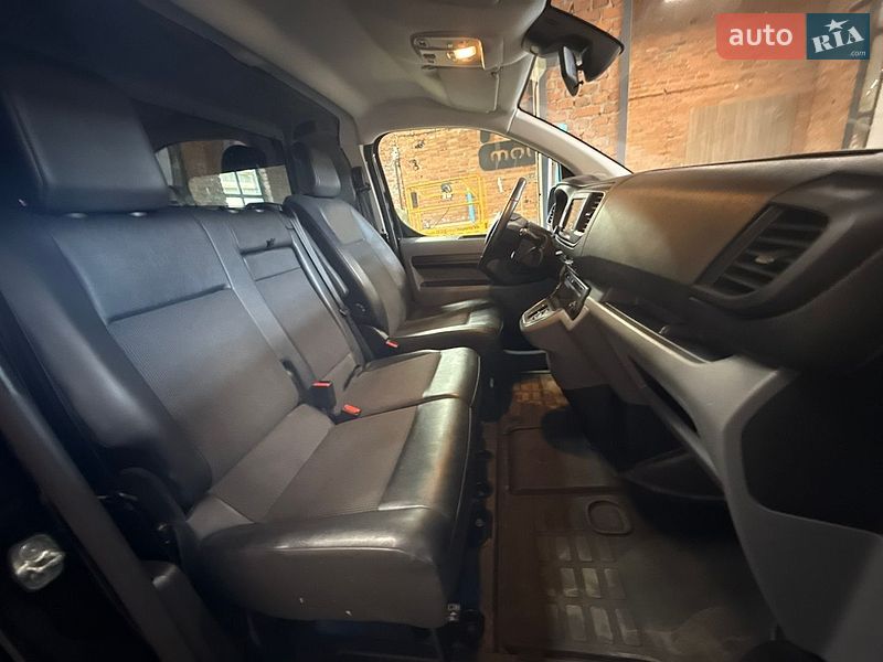 Вантажний фургон Opel Vivaro-e 2021 в Житомирі