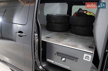 Вантажний фургон Opel Vivaro-e 2021 в Житомирі
