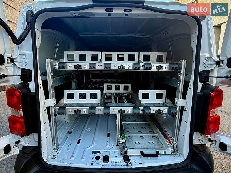 Грузовой фургон Opel Vivaro-e 2024 в Ровно