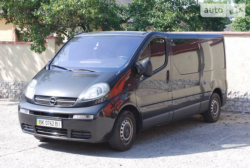 Минивэн Opel Vivaro 2005 в Остроге