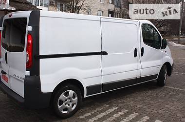 Грузопассажирский фургон Opel Vivaro 2012 в Кременчуге