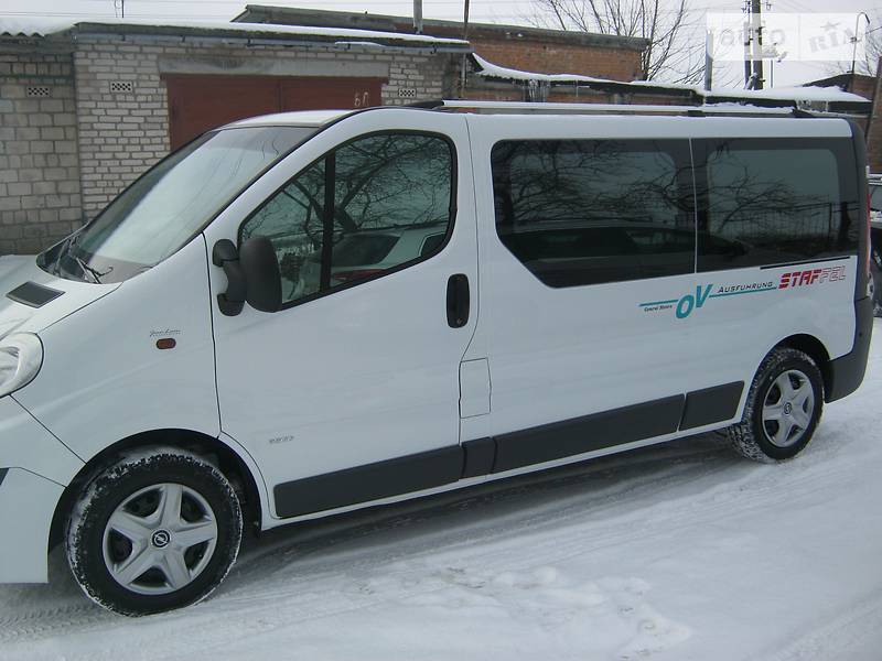 Минивэн Opel Vivaro 2012 в Казатине