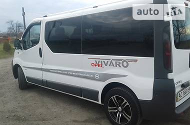 Минивэн Opel Vivaro 2004 в Виноградове