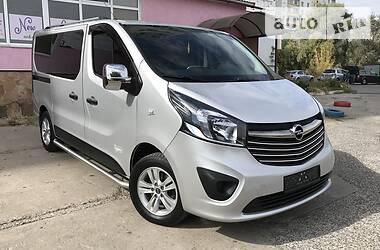 Минивэн Opel Vivaro 2016 в Киеве