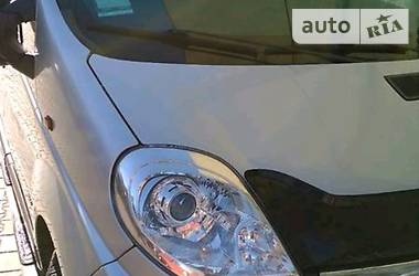 Вантажопасажирський фургон Opel Vivaro 2008 в 