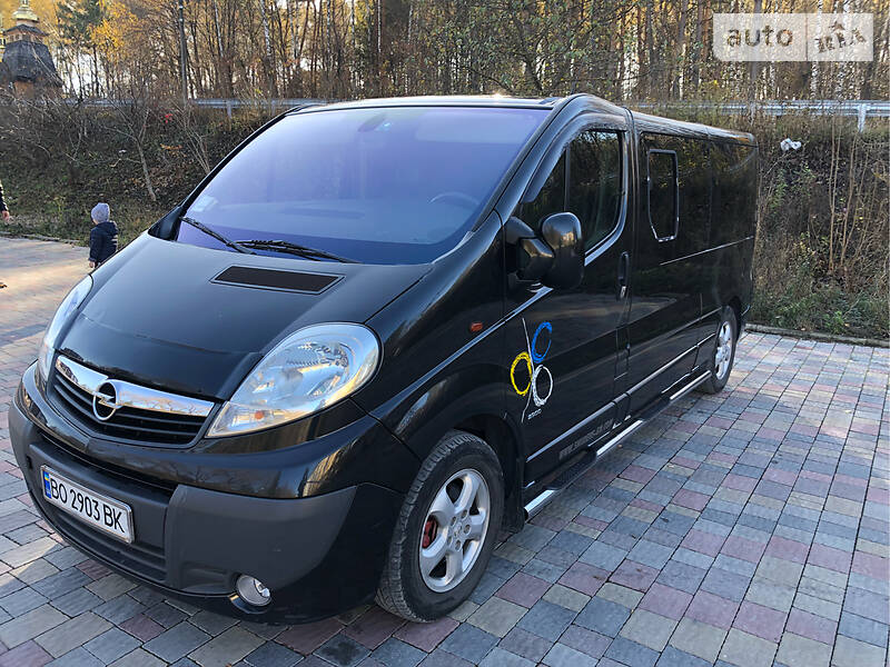Грузопассажирский фургон Opel Vivaro 2009 в Тернополе