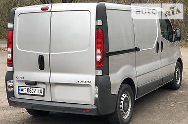 Грузопассажирский фургон Opel Vivaro 2012 в Каменском