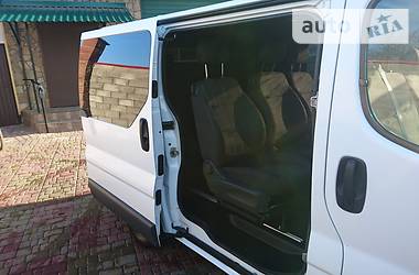 Мінівен Opel Vivaro 2010 в 