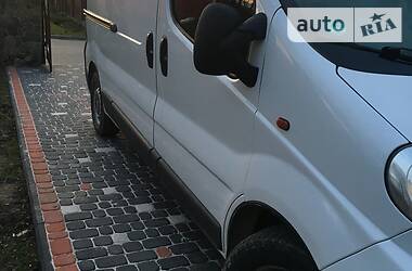 Вантажопасажирський фургон Opel Vivaro 2007 в 