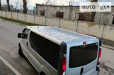 Вантажопасажирський фургон Opel Vivaro 2009 в 