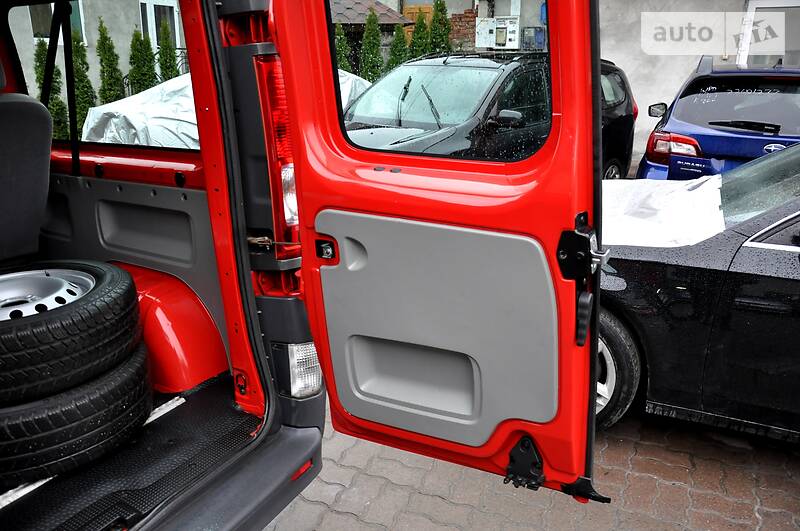 Мінівен Opel Vivaro 2008 в Львові