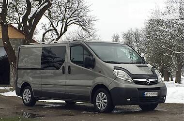 Вантажопасажирський фургон Opel Vivaro 2009 в 