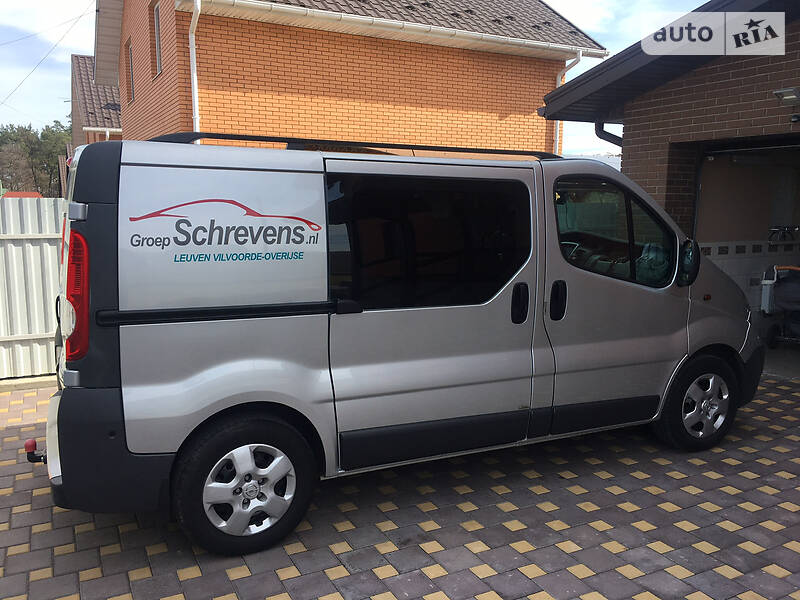 Вантажопасажирський фургон Opel Vivaro 2013 в Вишневому фото 16 Вантажопасажирський фургон Opel Vivaro 2013 в Вишневому