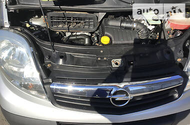 Мінівен Opel Vivaro 2008 в 