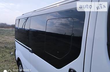 Мінівен Opel Vivaro 2011 в 