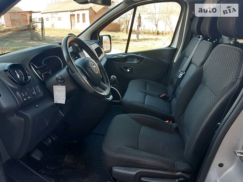 Вантажопасажирський фургон Opel Vivaro 2015 в Дубні фото 13 Вантажопасажирський фургон Opel Vivaro 2015 в Дубні