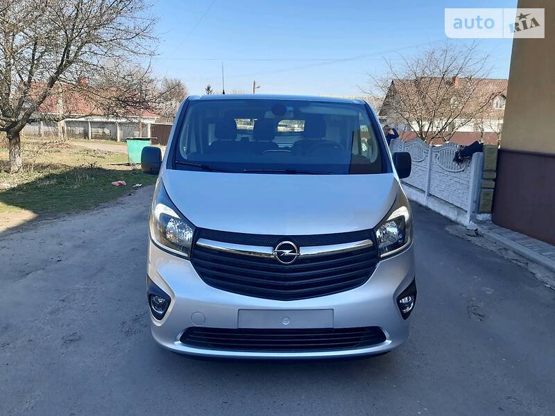 Вантажопасажирський фургон Opel Vivaro 2015 в Дубні фото 4 Вантажопасажирський фургон Opel Vivaro 2015 в Дубні