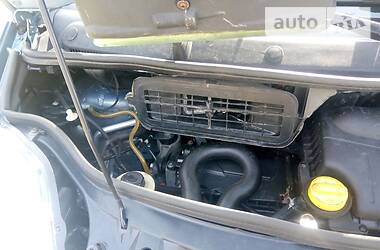 Мінівен Opel Vivaro 2013 в 