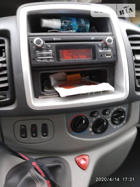 Вантажопасажирський фургон Opel Vivaro 2013 в Овручі