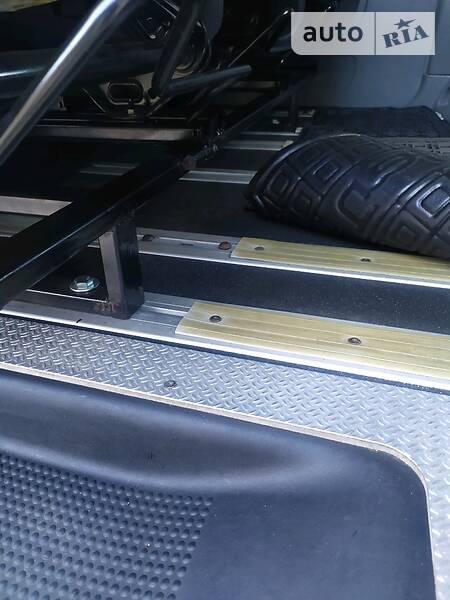 Грузопассажирский фургон Opel Vivaro 2011 в Львове