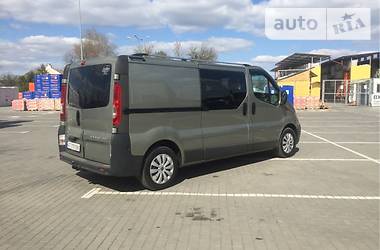 Вантажопасажирський фургон Opel Vivaro 2009 в 