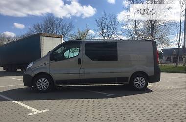 Вантажопасажирський фургон Opel Vivaro 2009 в 