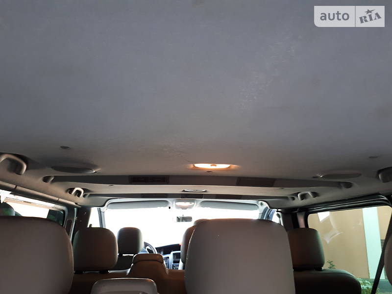 Мінівен Opel Vivaro 2011 в Косові