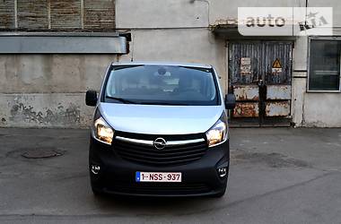 Грузопассажирский фургон Opel Vivaro 2016 в Киеве