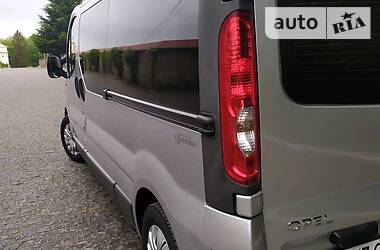 Грузопассажирский фургон Opel Vivaro 2014 в Черновцах