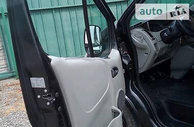 Вантажопасажирський фургон Opel Vivaro 2009 в 