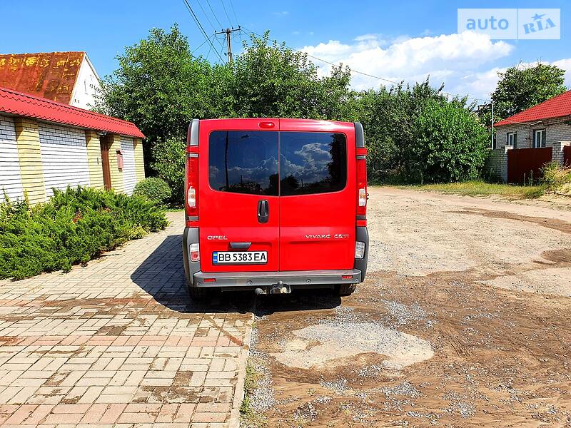 Мінівен Opel Vivaro 2014 в Рубіжному