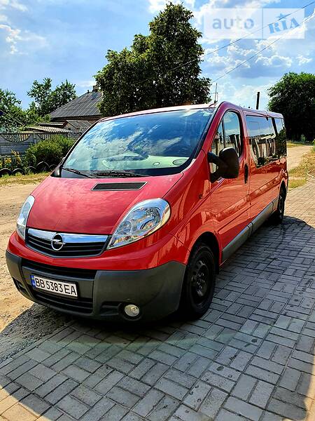 Мінівен Opel Vivaro 2014 в Рубіжному