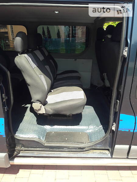 Мінівен Opel Vivaro 2003 в Трускавці фото 5 Мінівен Opel Vivaro 2003 в Трускавці