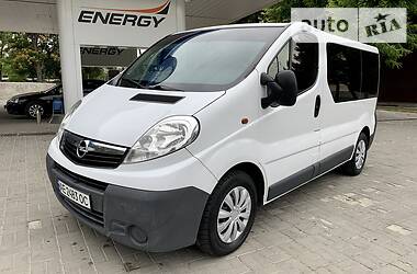 Грузопассажирский фургон Opel Vivaro 2010 в Днепре