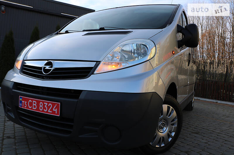 Грузопассажирский фургон Opel Vivaro 2008 в Трускавце