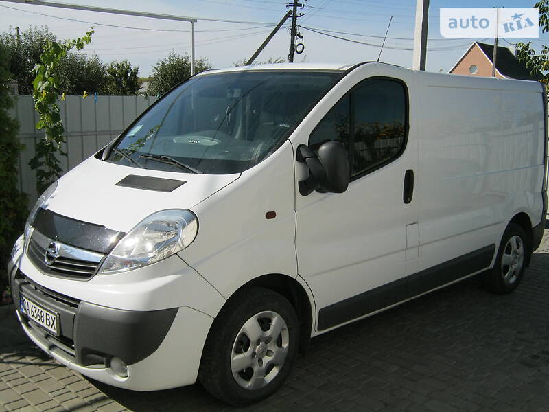 Минивэн Opel Vivaro 2011 в Умани