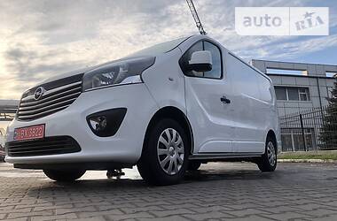 Грузопассажирский фургон Opel Vivaro 2016 в Киеве