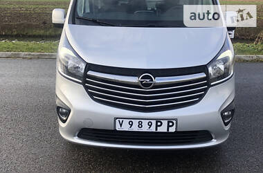 Вантажопасажирський фургон Opel Vivaro 2018 в Києві
