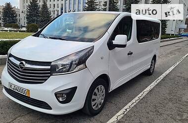 Универсал Opel Vivaro 2017 в Ровно